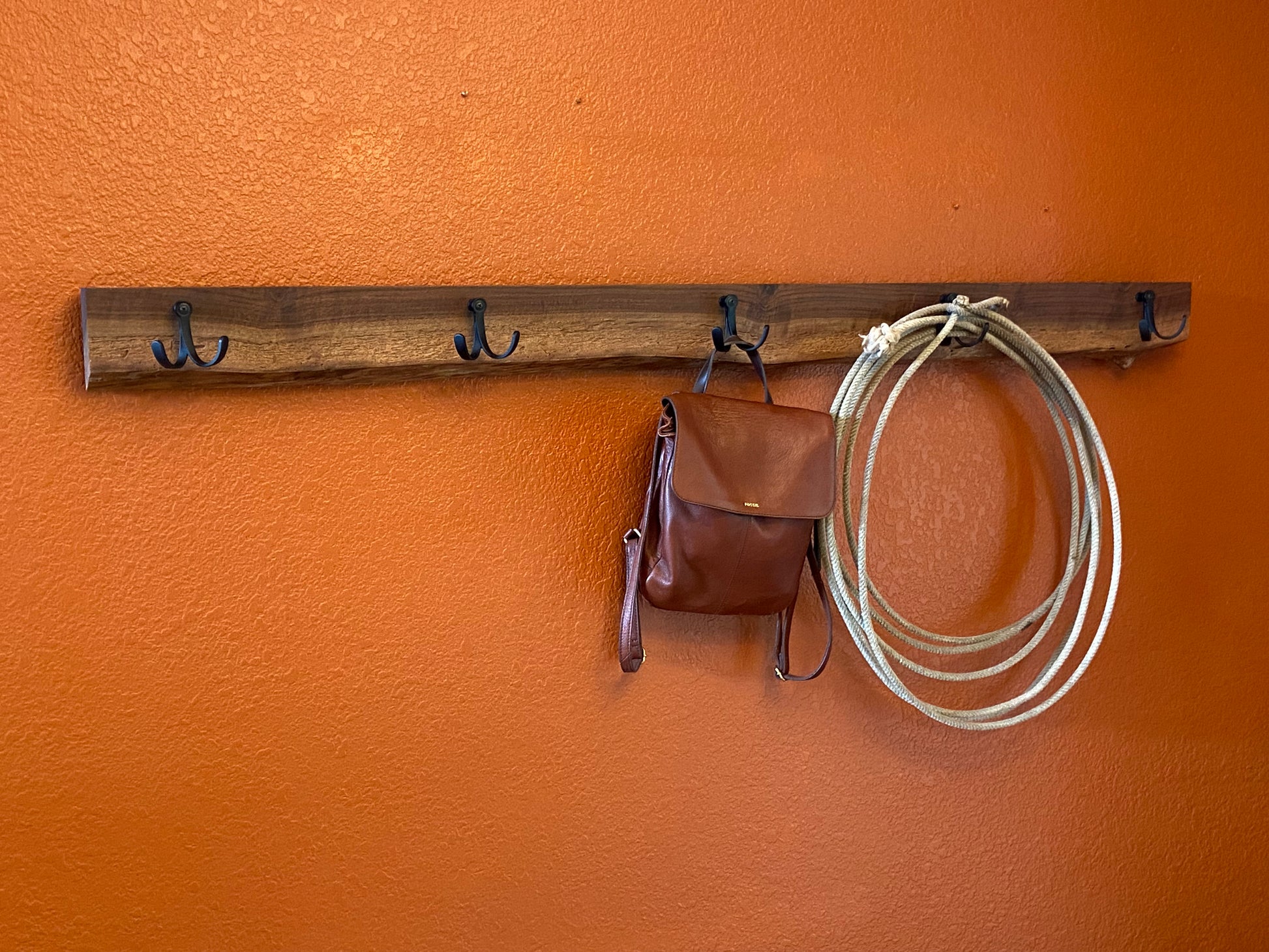 decorative_rack_with_bag_display